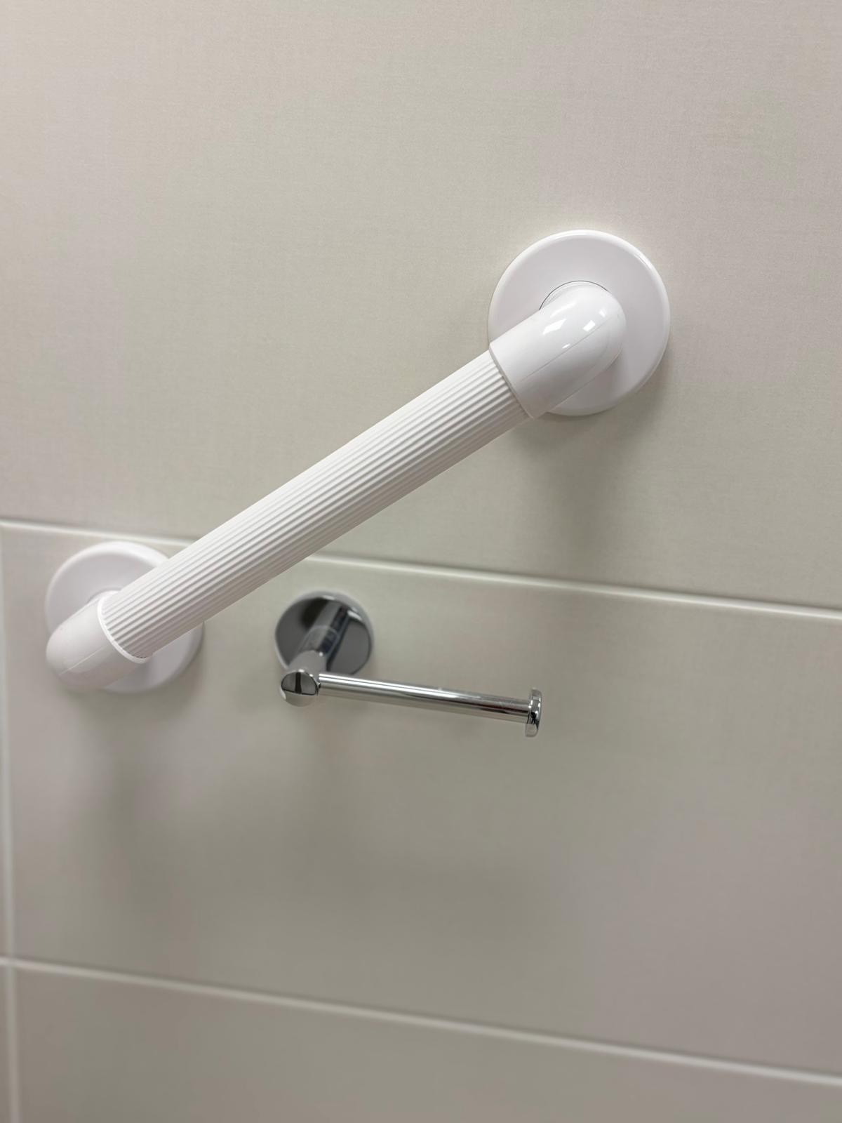 PVC grab rail 300mm
