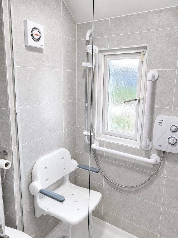 PVC grab rail 600mm